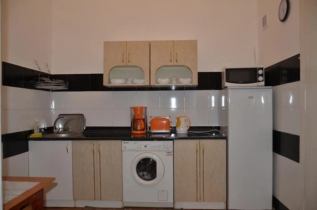 Apartment Viatores Lviv 0*,